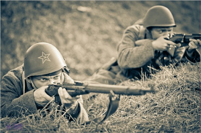 Giao Tranh giữa quân Đức Quốc Xã và lực lượng Hồng Quân.